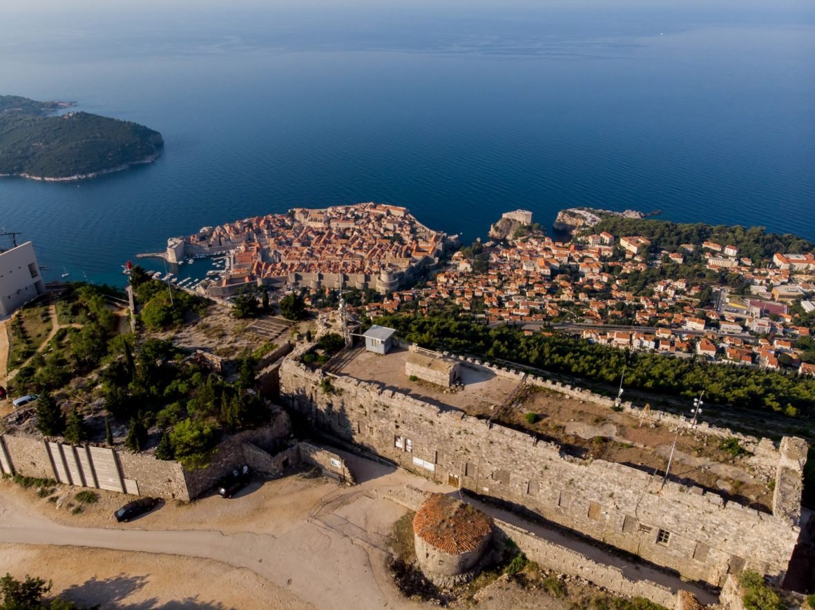 Le Musée de la guerre d'indépendance croate à Dubrovnik est un trésor culturel et historique qui rappelle aux visiteurs l'importance de la liberté et de la détermination.
